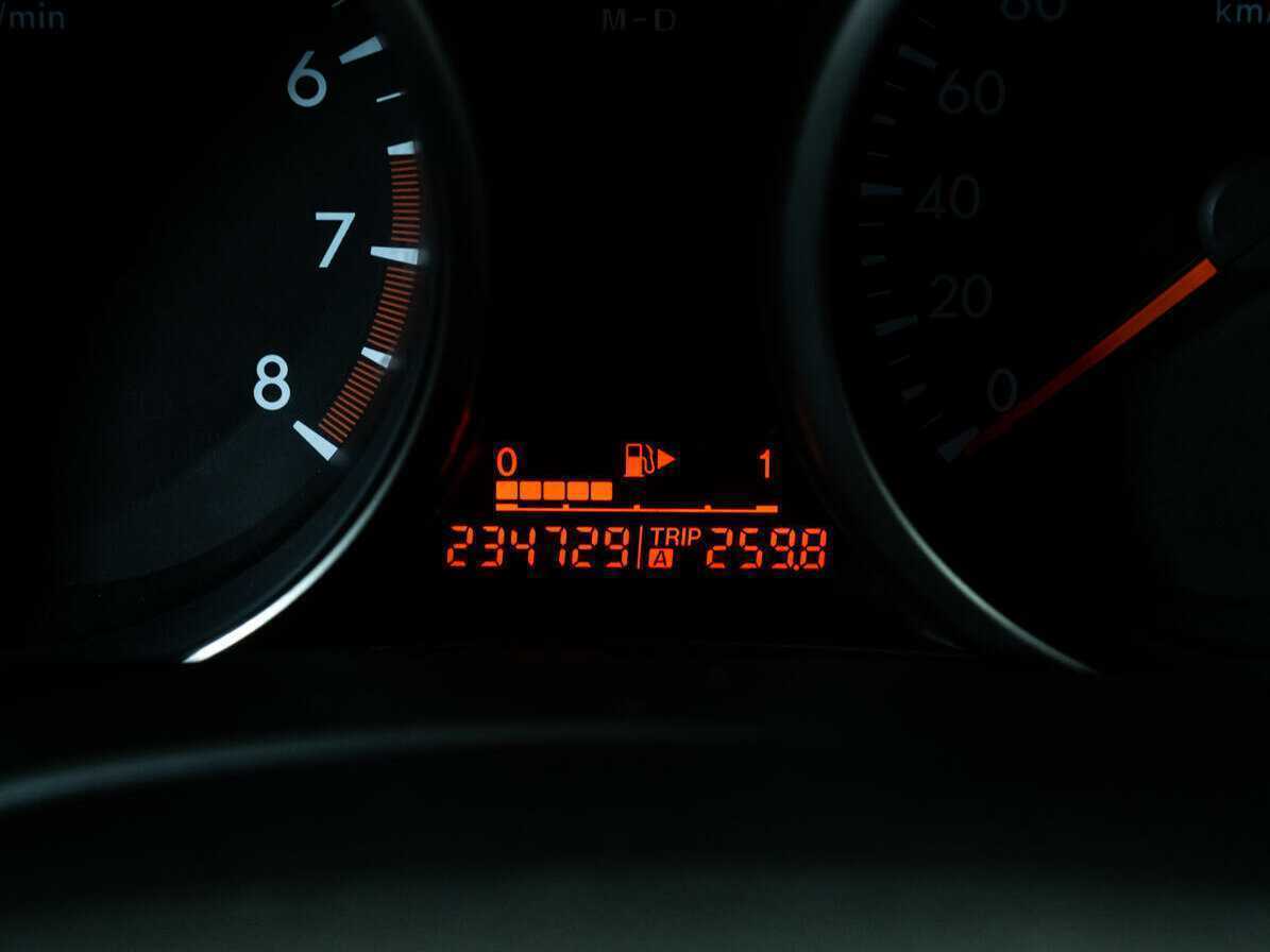 Mazda 3 с пробегом — 2010 год. Фото: #13