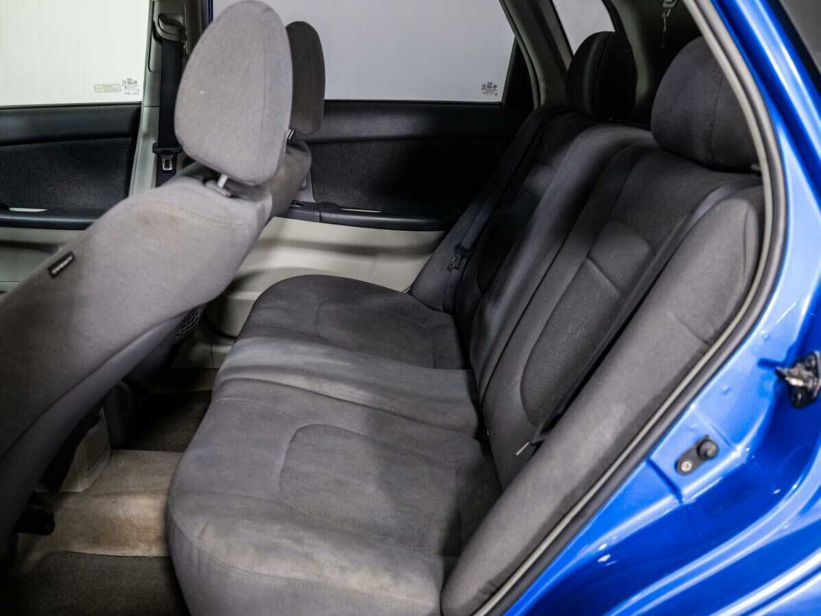 Kia Spectra с пробегом — 2004 год. Фото: #9