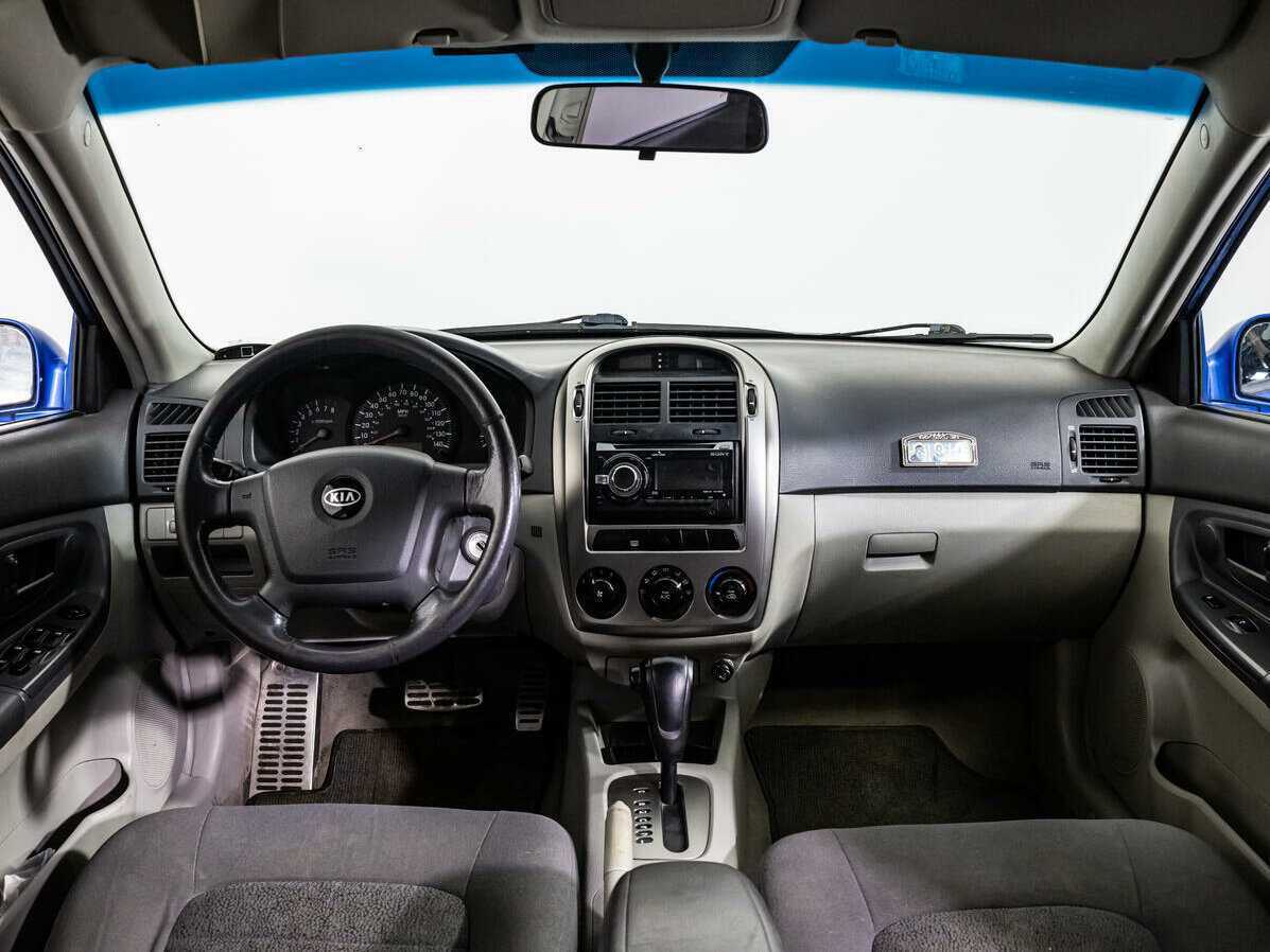 Kia Spectra с пробегом — 2004 год. Фото: #12