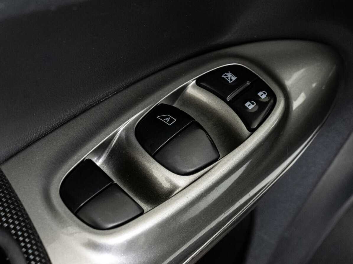 Nissan Juke с пробегом — 2014 год. Фото: #15