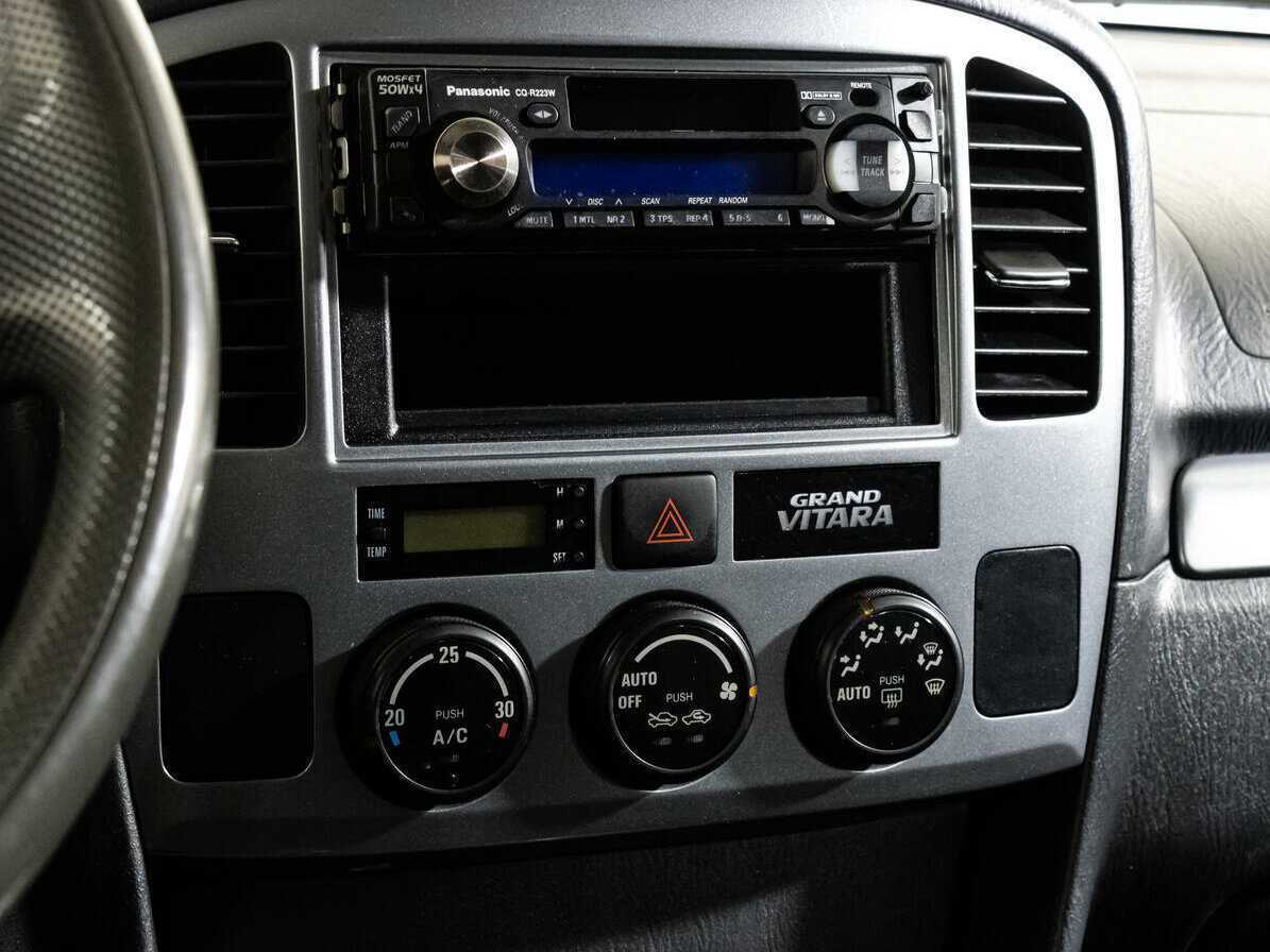 Suzuki Grand Vitara с пробегом — 2005 год. Фото: #11