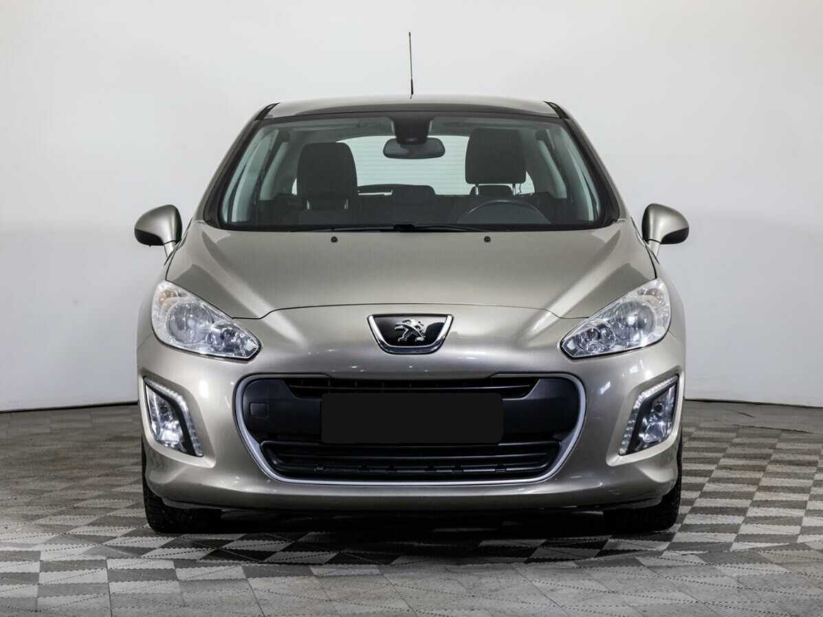 Peugeot 308 с пробегом — 2013 год. Фото: #1