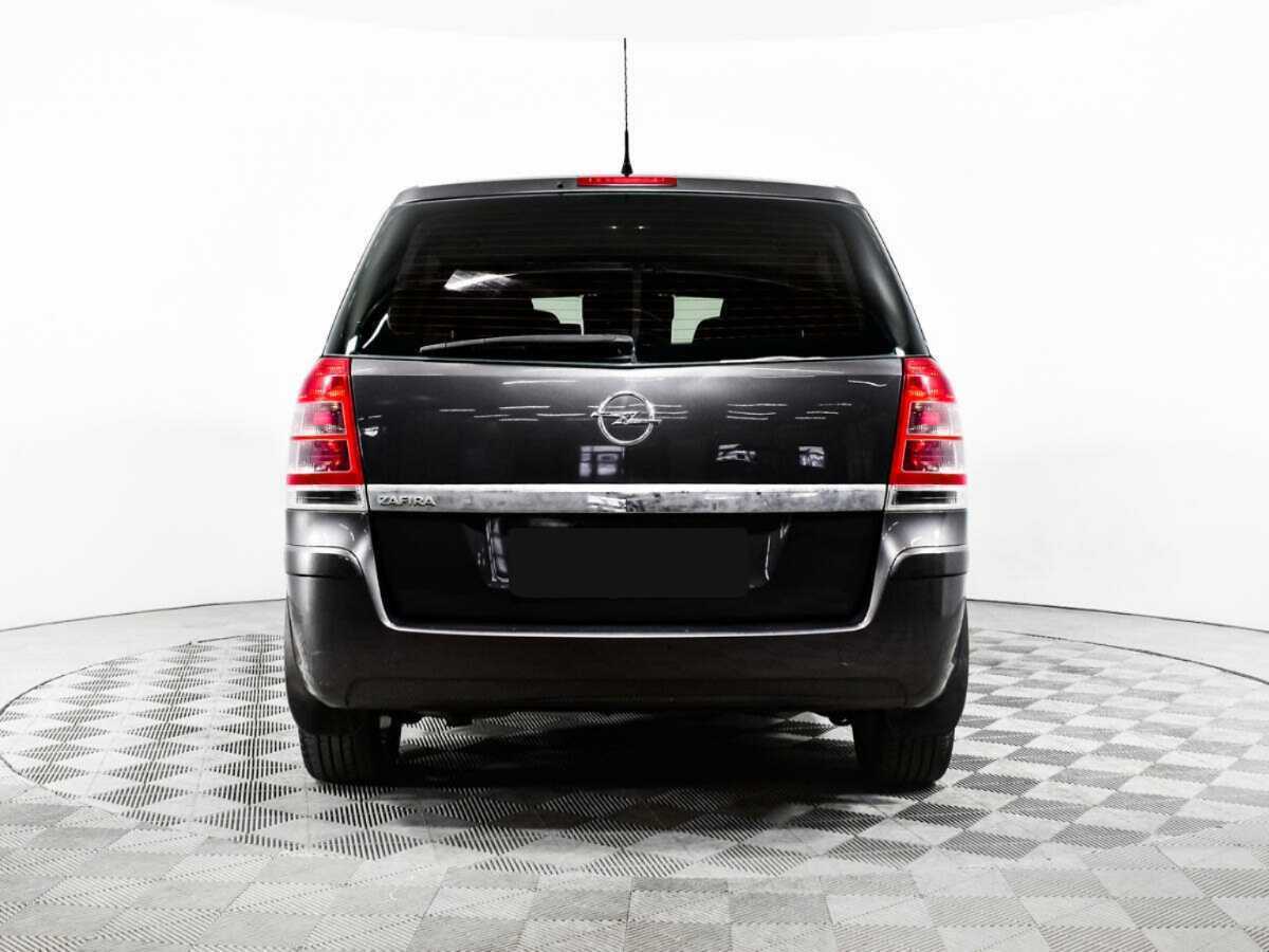 Opel Zafira с пробегом — 2011 год. Фото: #5