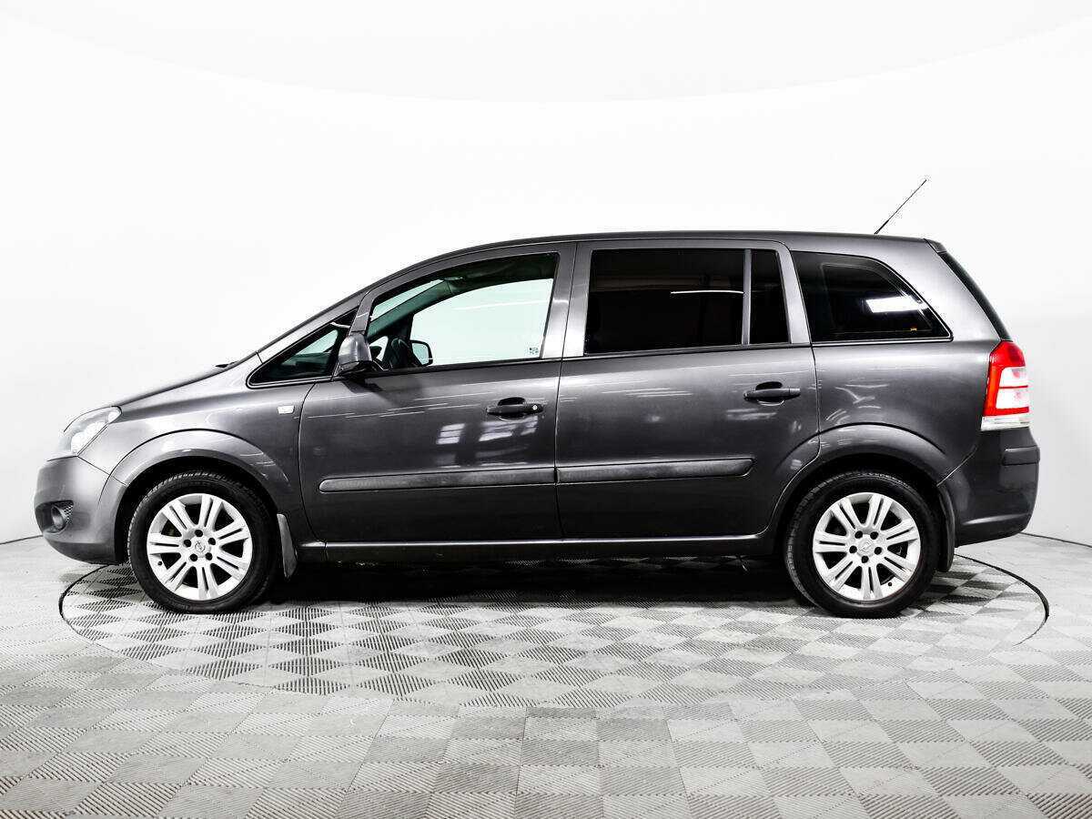 Opel Zafira с пробегом — 2011 год. Фото: #7