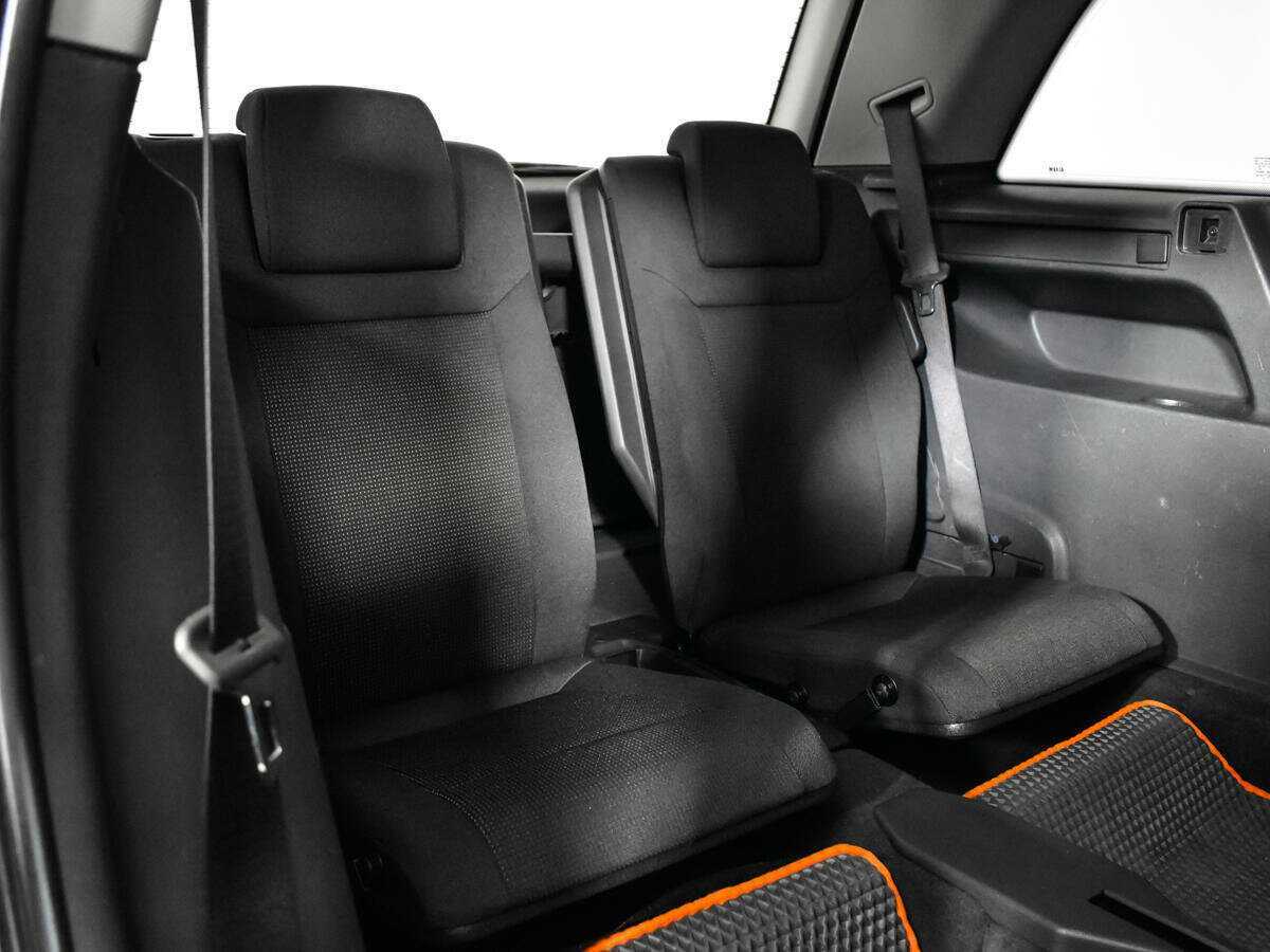 Opel Zafira с пробегом — 2011 год. Фото: #10