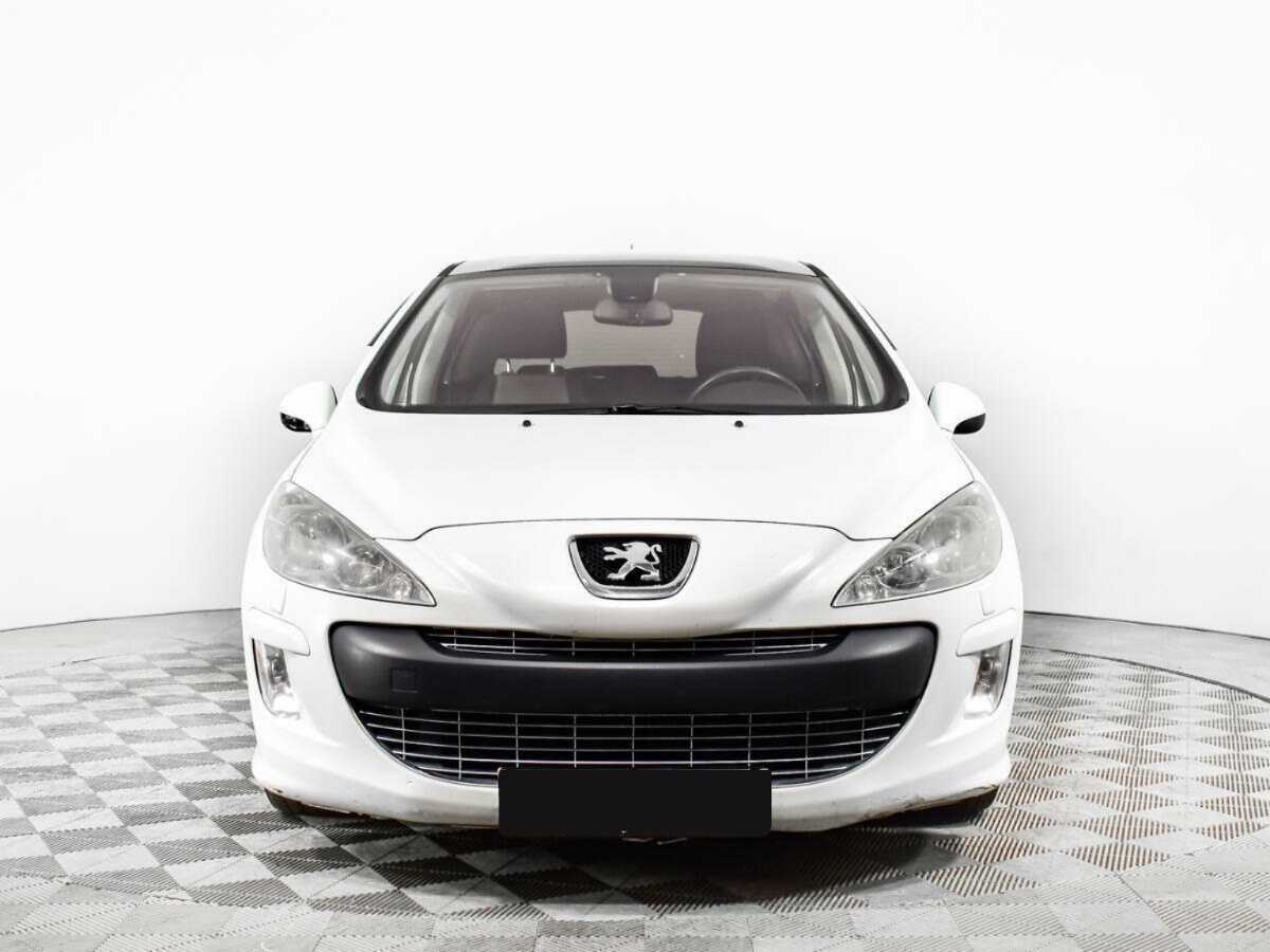 Peugeot 308 с пробегом — 2010 год. Фото: #1