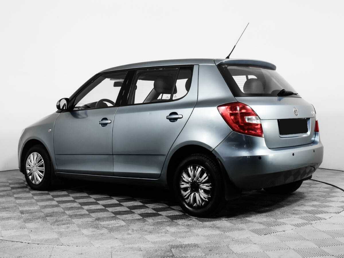 Skoda Fabia с пробегом — 2007 год. Фото: #6