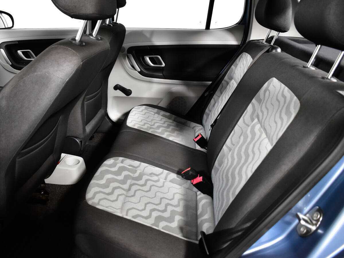 Skoda Fabia с пробегом — 2007 год. Фото: #9