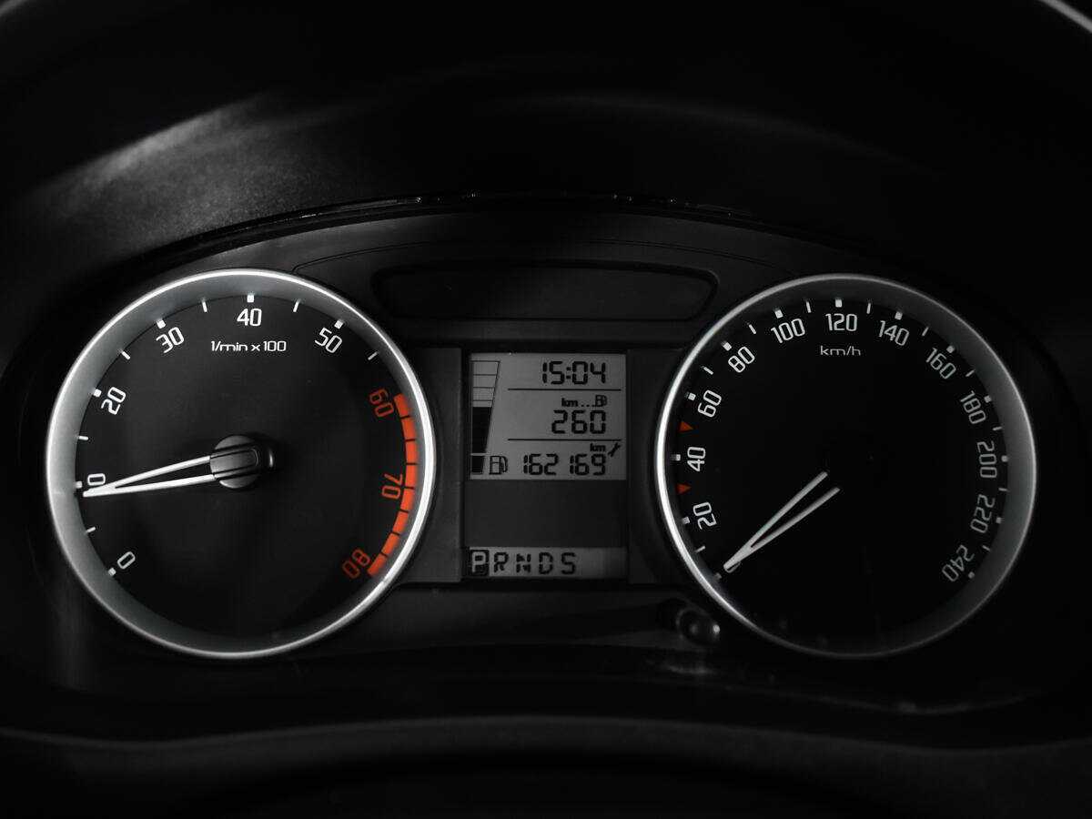 Skoda Fabia с пробегом — 2007 год. Фото: #10