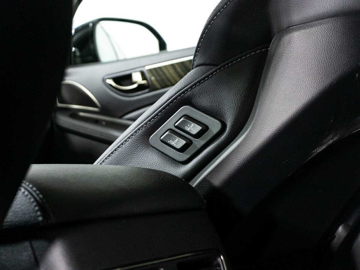 Hongqi H7 с пробегом — 2022 год. Фото: #22