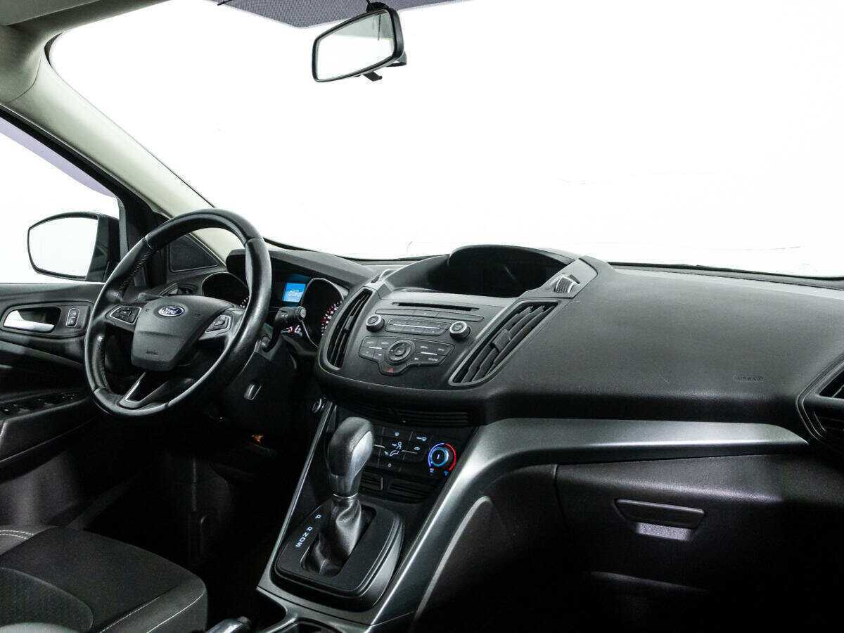 Ford Kuga с пробегом — 2017 год. Фото: #8