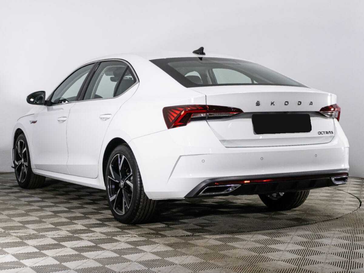 Skoda Octavia с пробегом — 2023 год. Фото: #4