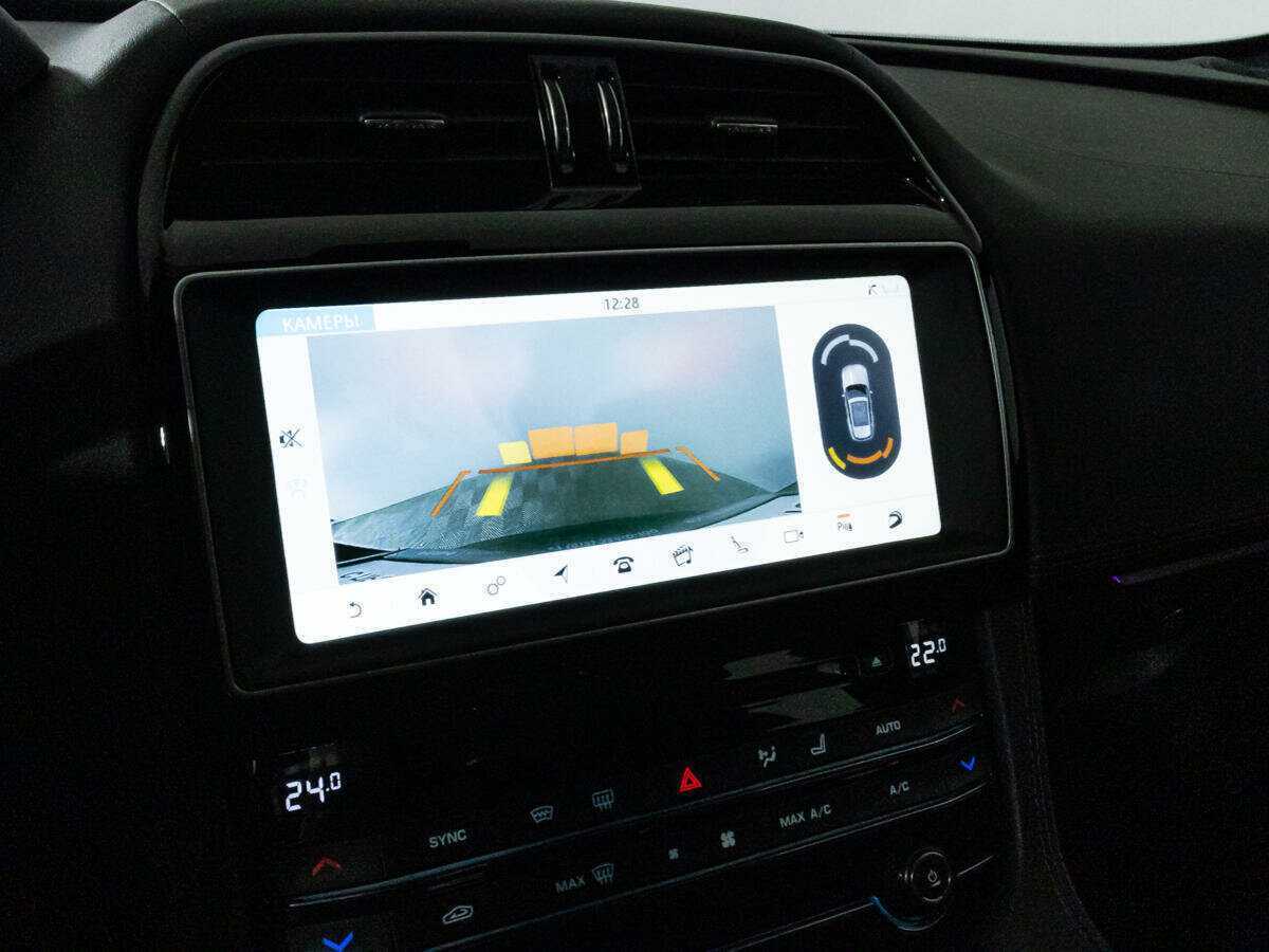 Jaguar F-Pace с пробегом — 2017 год. Фото: #15