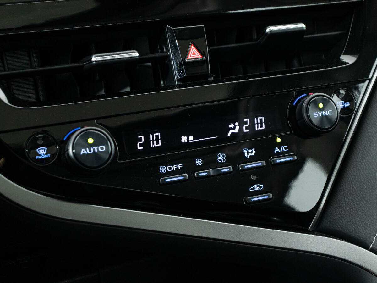 Toyota Camry с пробегом — 2022 год. Фото: #15