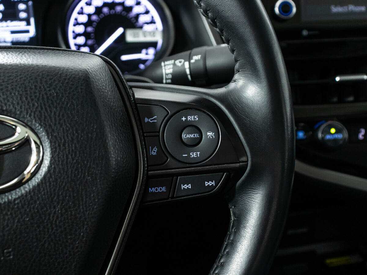 Toyota Camry с пробегом — 2022 год. Фото: #16