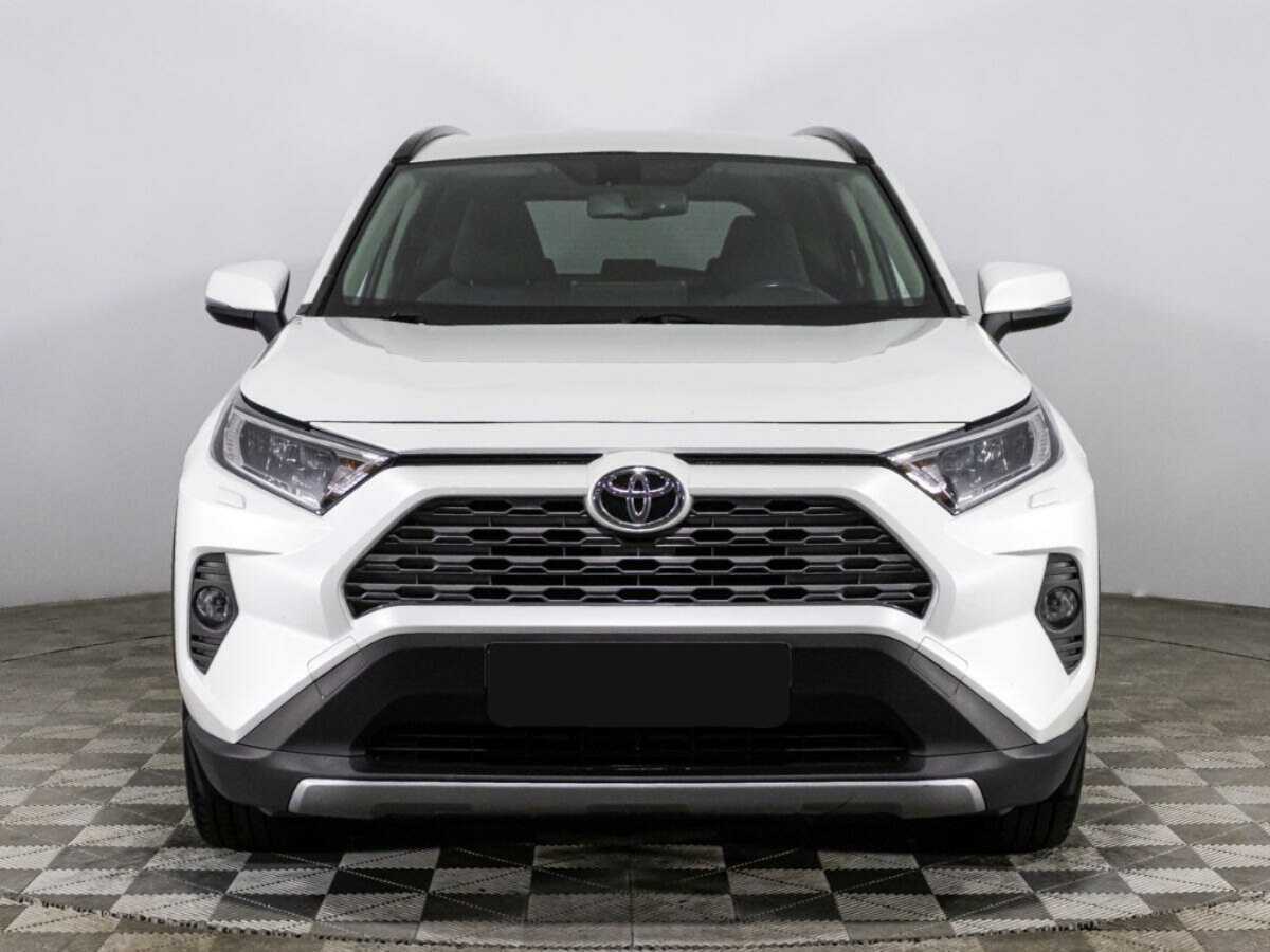 Toyota RAV4 с пробегом — 2022 год. Фото: #1