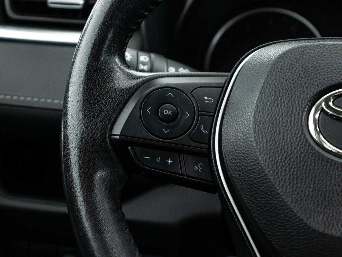 Toyota RAV4 с пробегом — 2022 год. Фото: #20