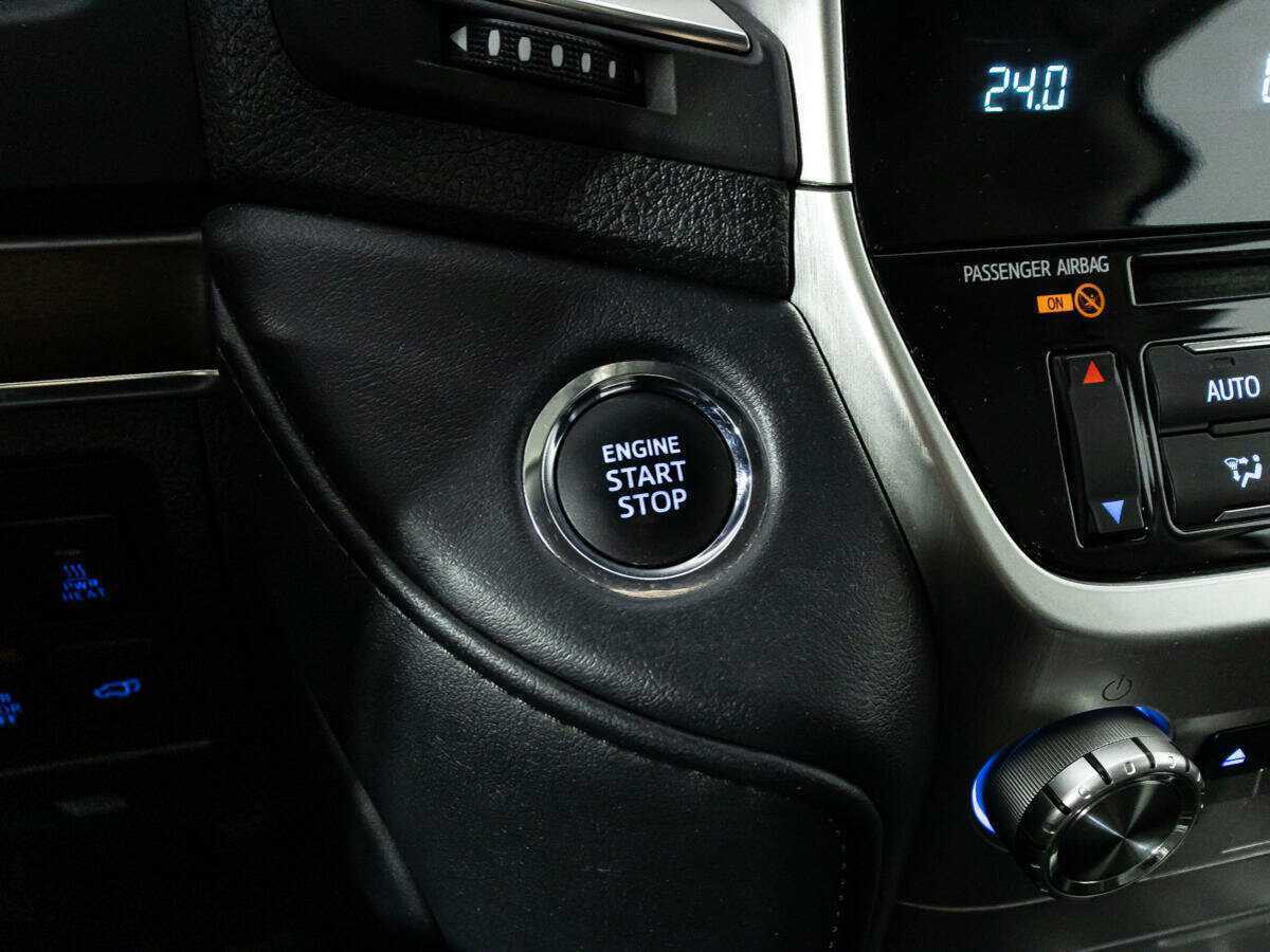 Toyota Land Cruiser с пробегом — 2016 год. Фото: #15