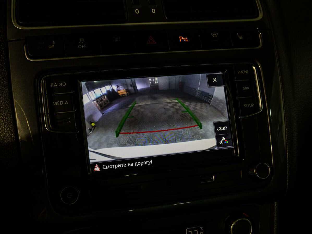 Volkswagen Polo с пробегом — 2018 год. Фото: #14