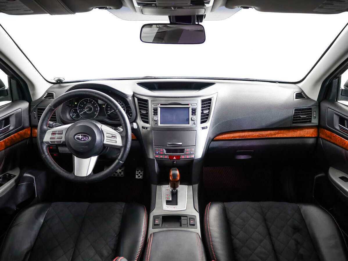 Subaru Outback с пробегом — 2011 год. Фото: #8
