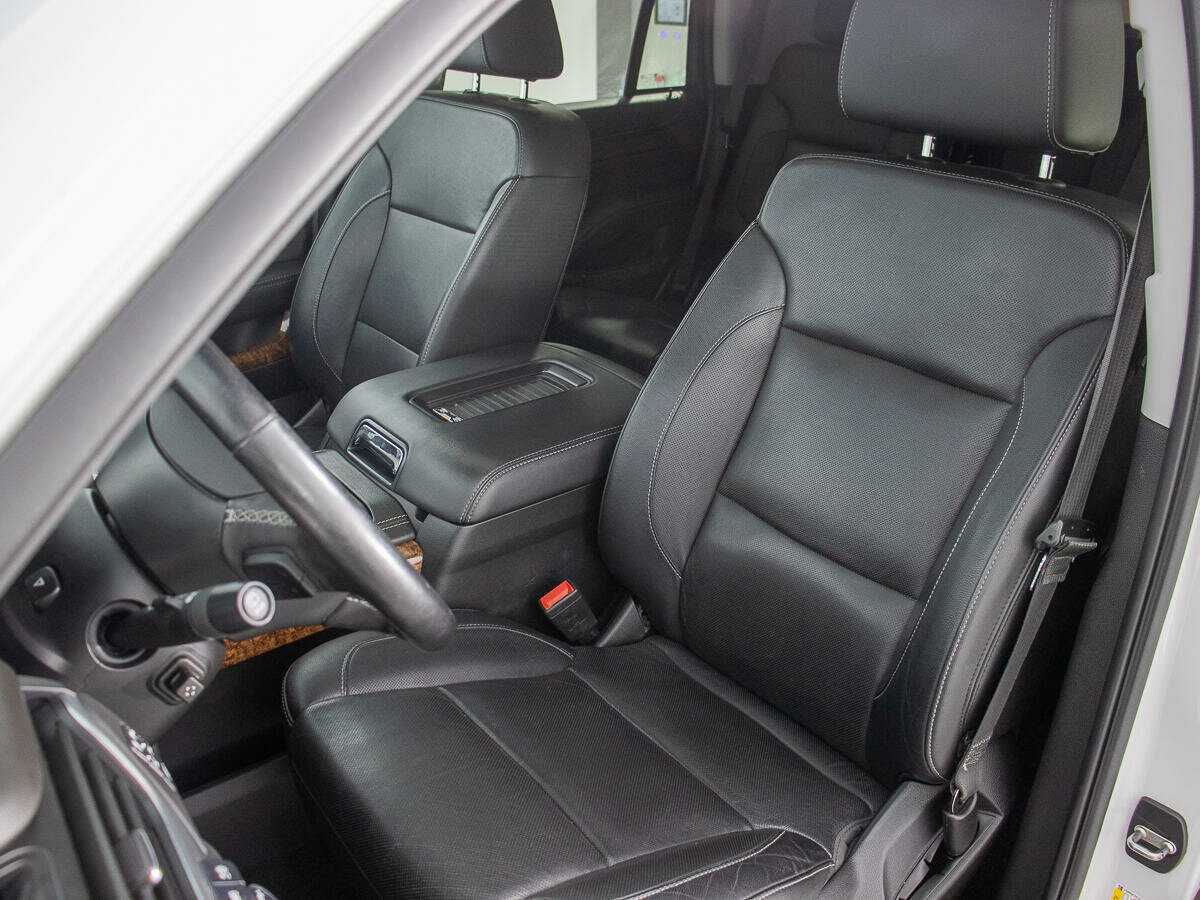Chevrolet Tahoe с пробегом — 2017 год. Фото: #9