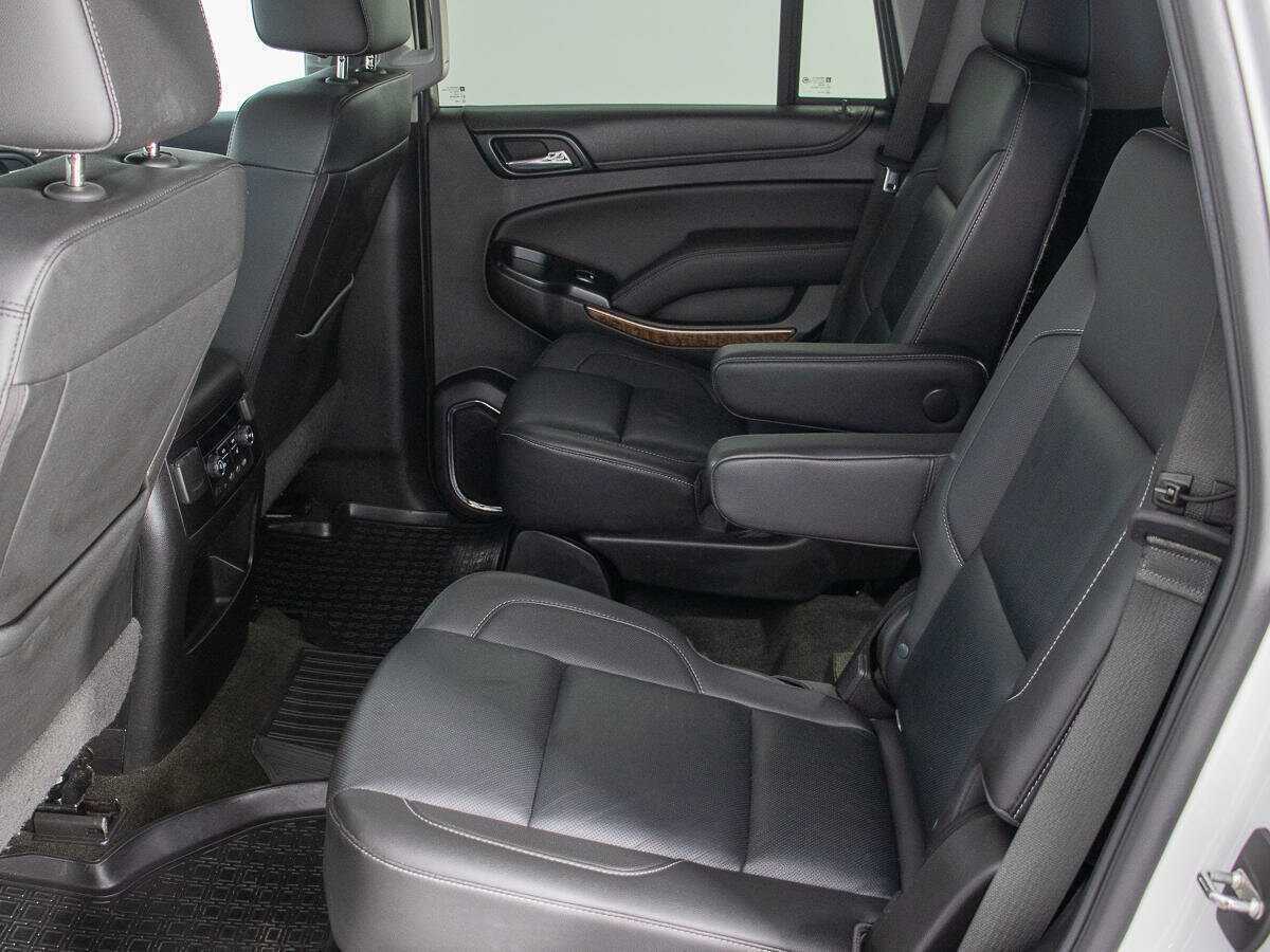 Chevrolet Tahoe с пробегом — 2017 год. Фото: #11
