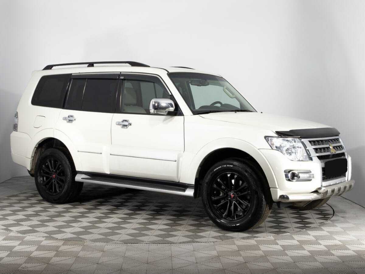 Mitsubishi Pajero с пробегом — 2020 год. Фото: #2