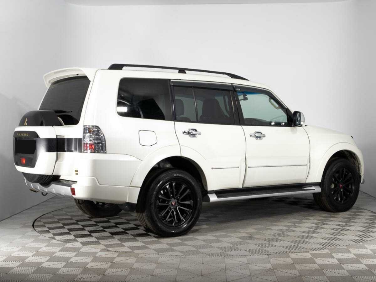 Mitsubishi Pajero с пробегом — 2020 год. Фото: #4