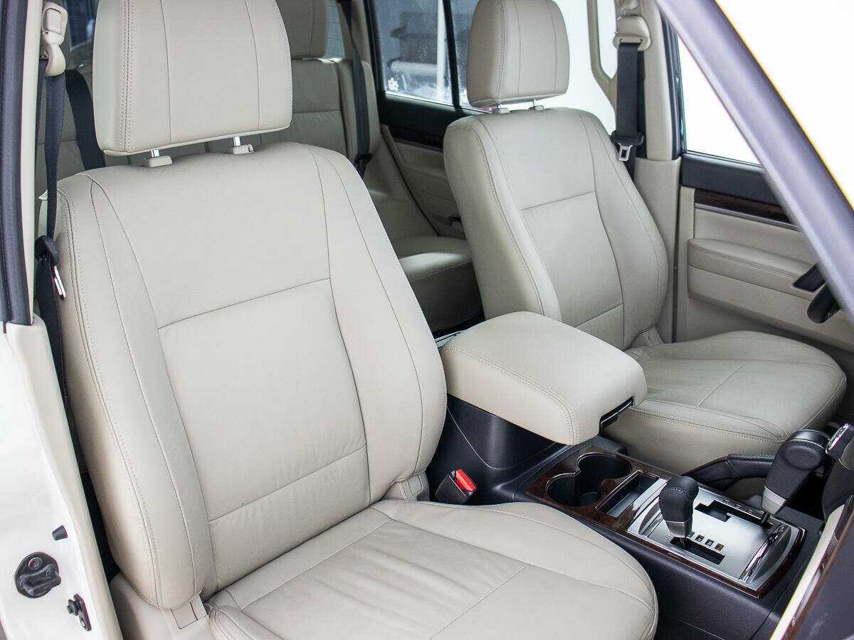 Mitsubishi Pajero с пробегом — 2020 год. Фото: #9