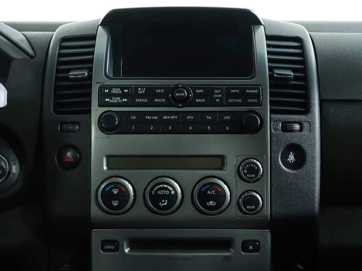 Nissan Pathfinder с пробегом — 2006 год. Фото: #9