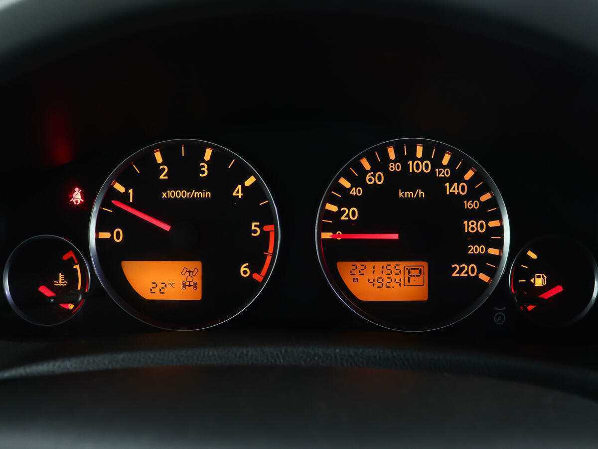 Nissan Pathfinder с пробегом — 2006 год. Фото: #11