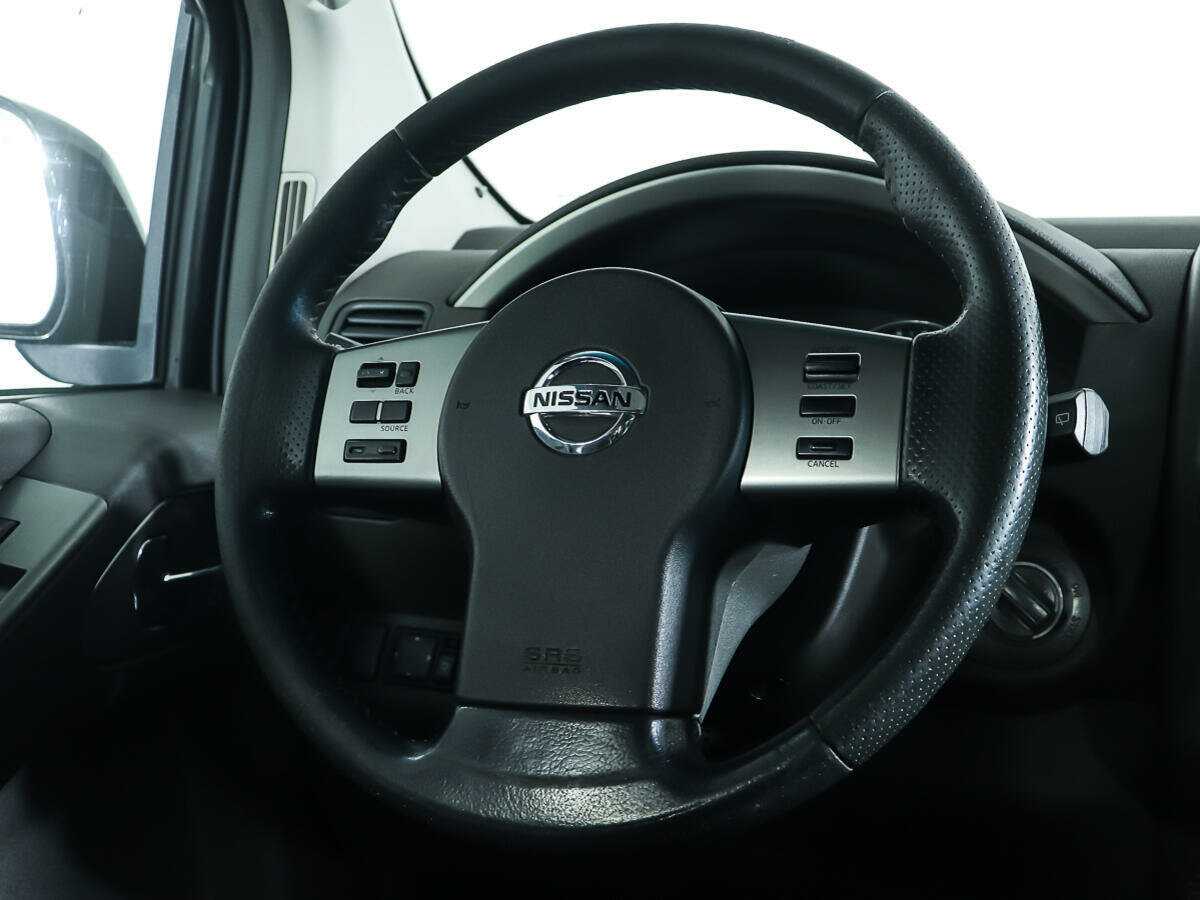 Nissan Pathfinder с пробегом — 2006 год. Фото: #12
