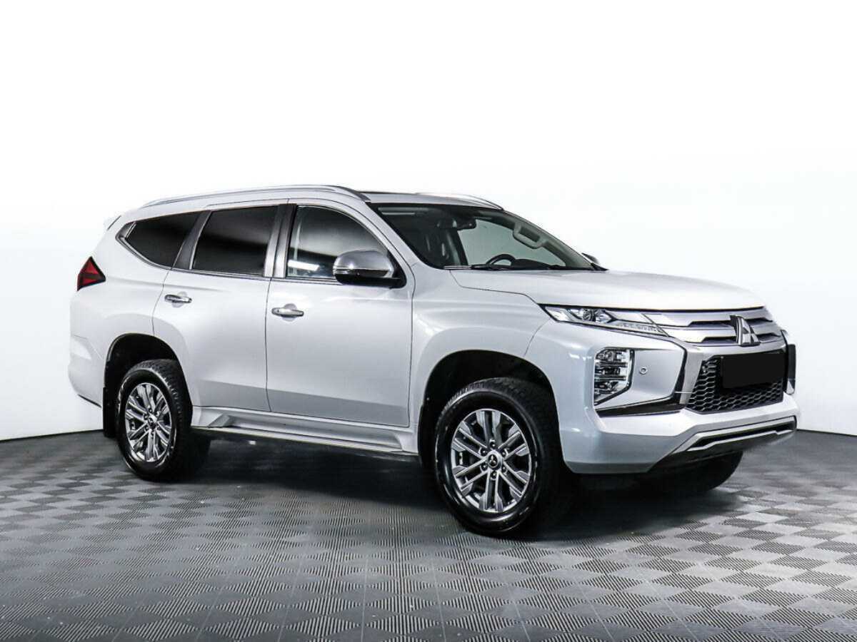 Mitsubishi Pajero Sport с пробегом — 2020 год. Фото: #2