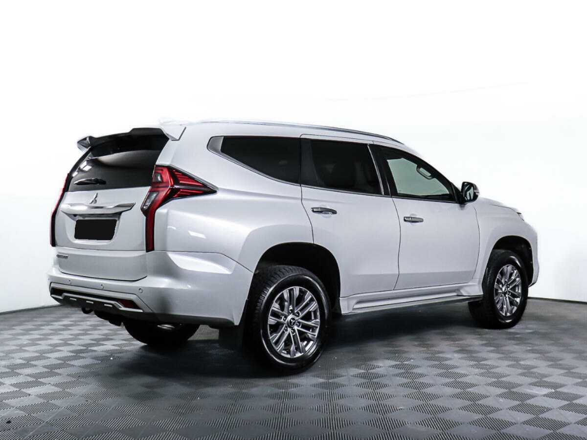 Mitsubishi Pajero Sport с пробегом — 2020 год. Фото: #4