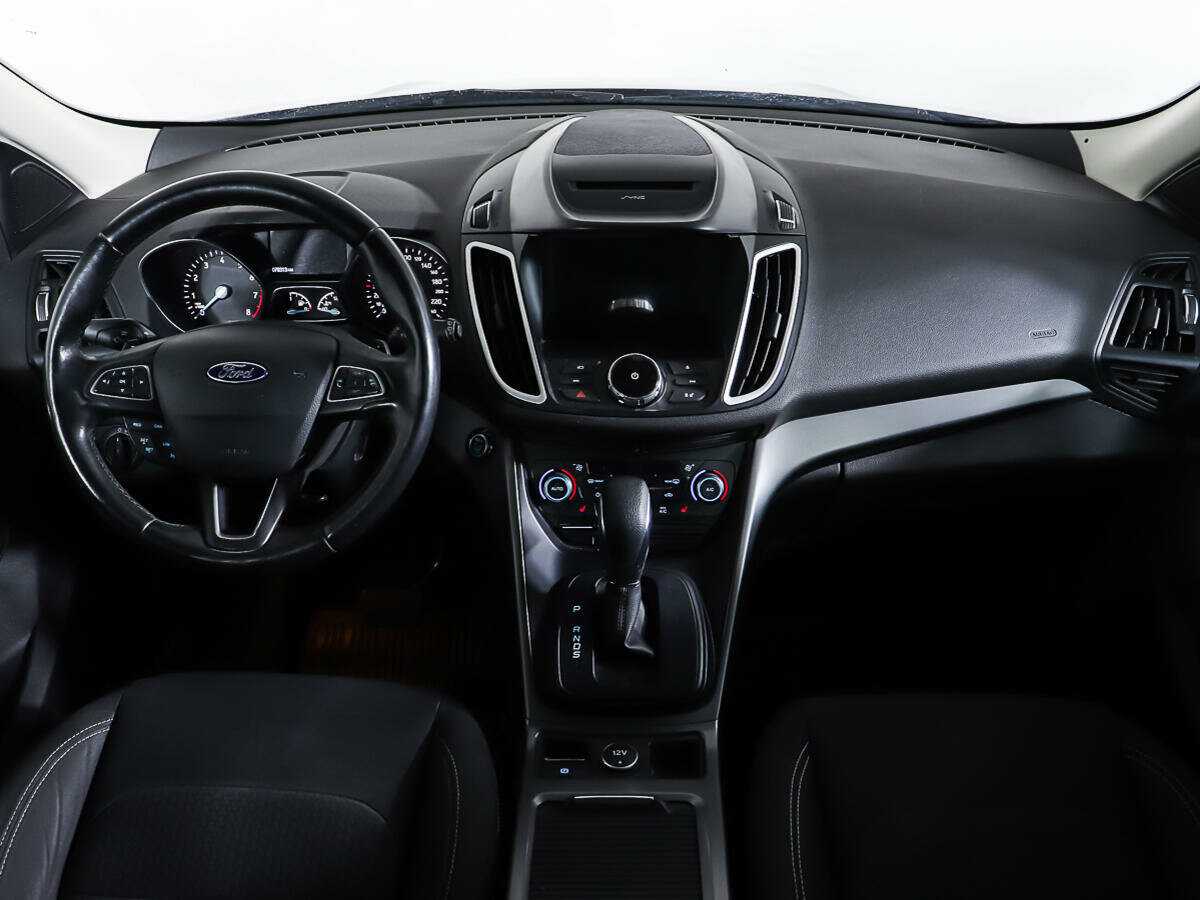 Ford Kuga с пробегом — 2017 год. Фото: #10