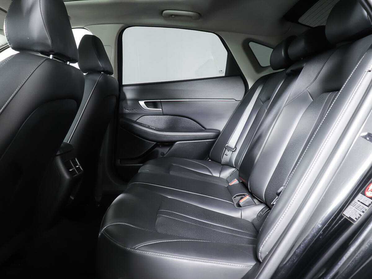 Hyundai Sonata с пробегом — 2019 год. Фото: #9