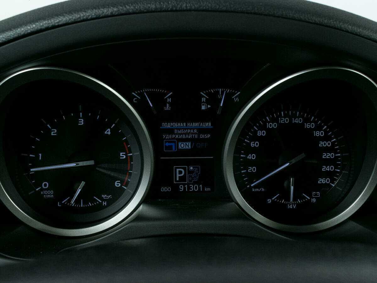 Toyota Land Cruiser с пробегом — 2013 год. Фото: #15