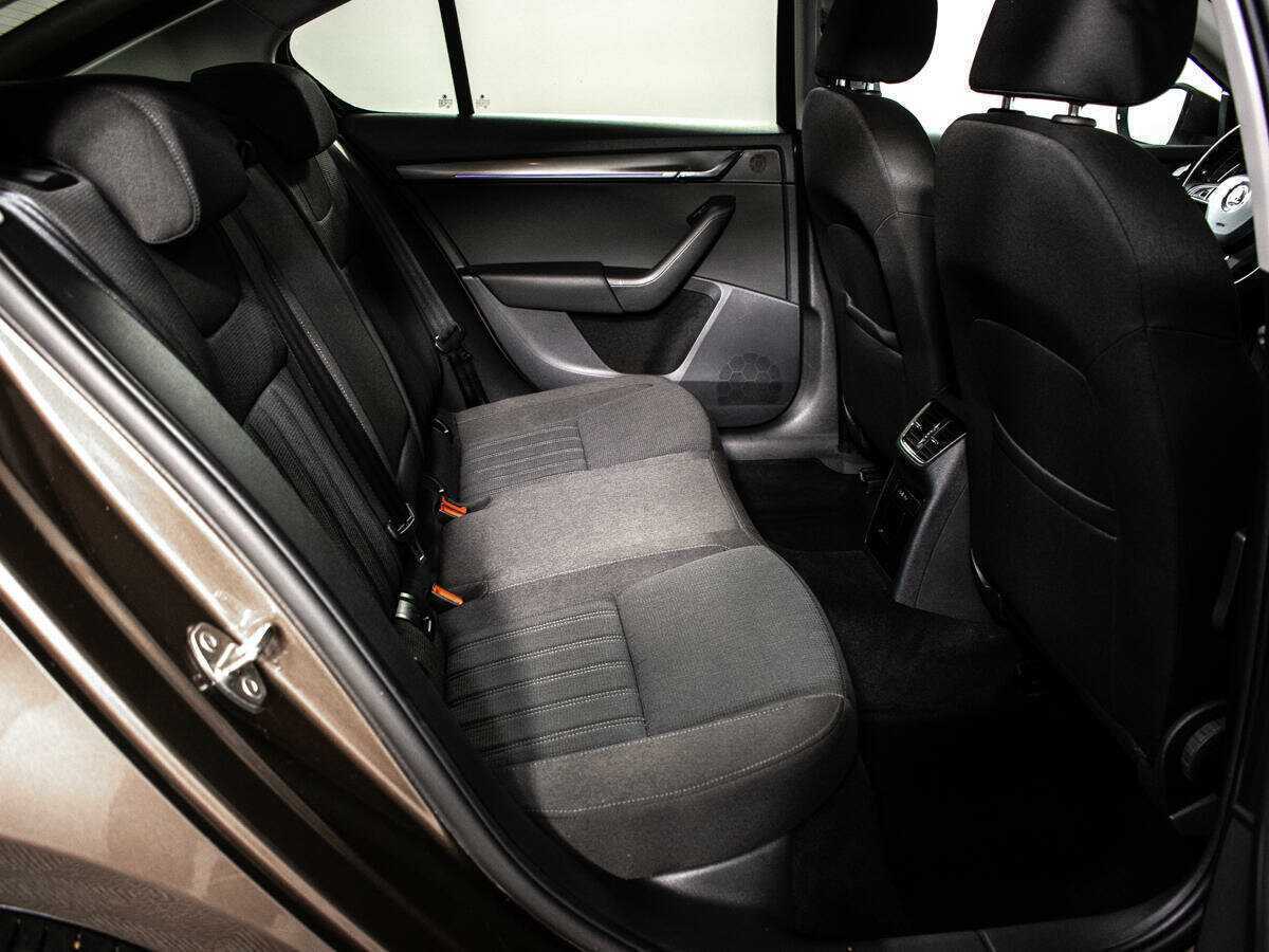 Skoda Octavia с пробегом — 2018 год. Фото: #6