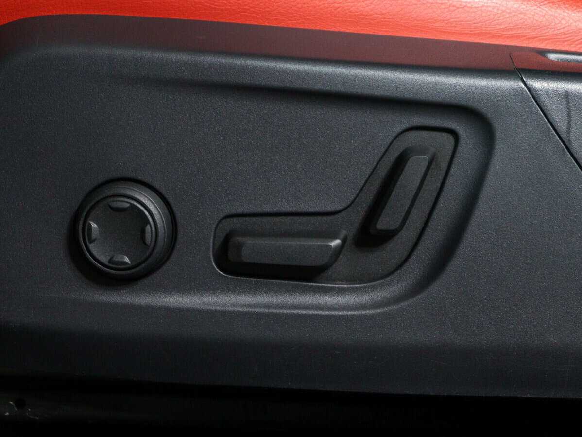 Volvo XC40 с пробегом — 2021 год. Фото: #12