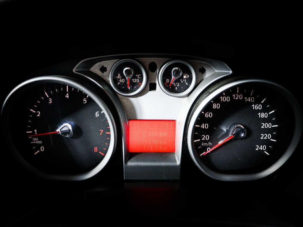 Ford Focus с пробегом — 2011 год. Фото: #8