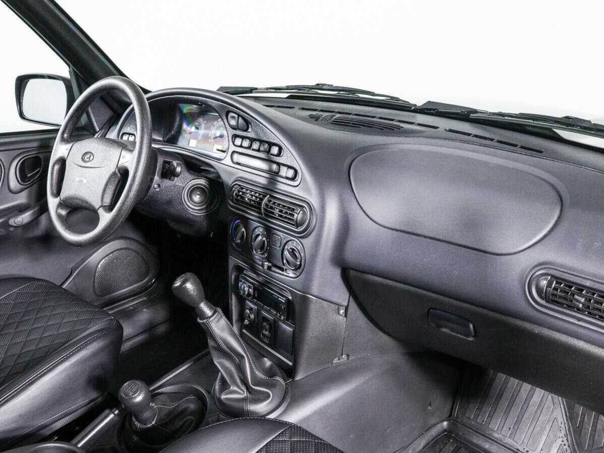 Lada (ВАЗ) Niva с пробегом — 2023 год. Фото: #8