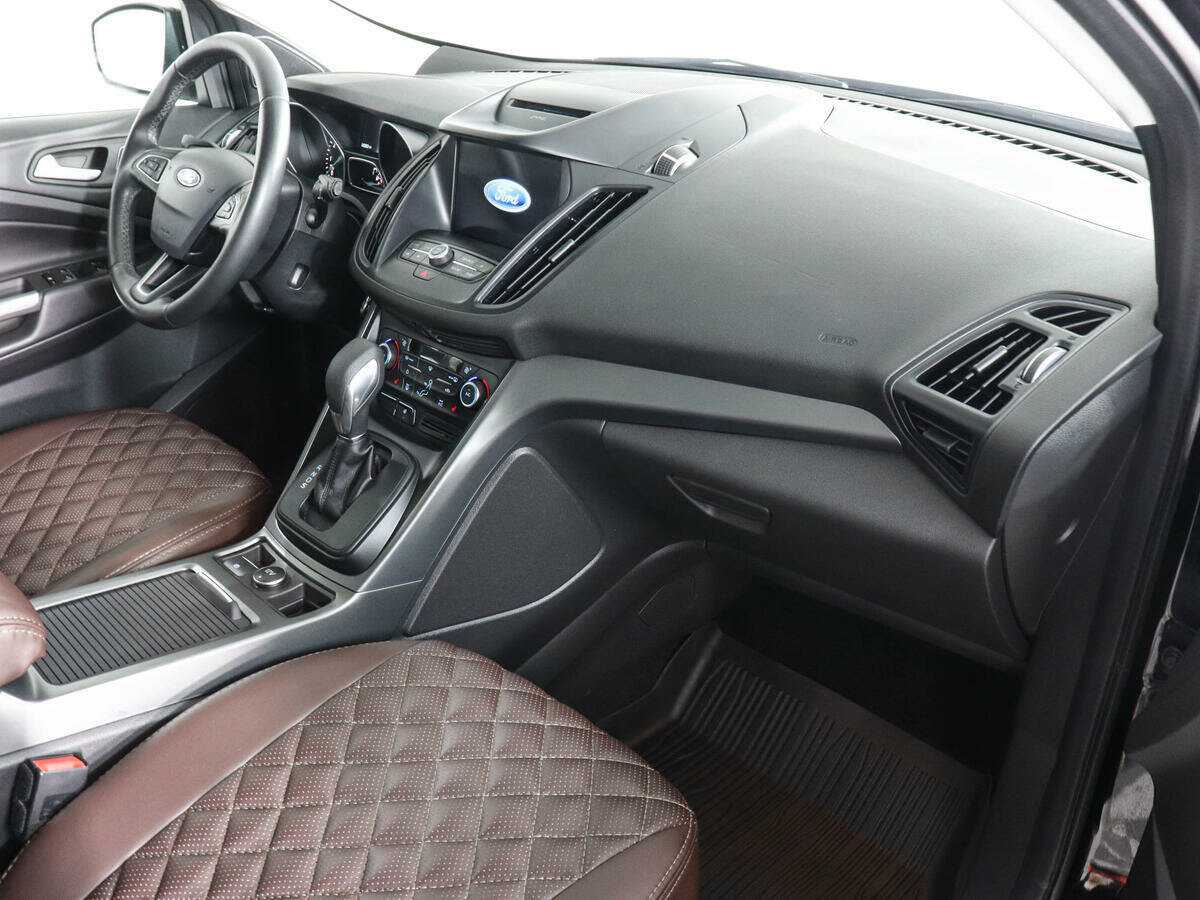 Ford Kuga с пробегом — 2019 год. Фото: #9