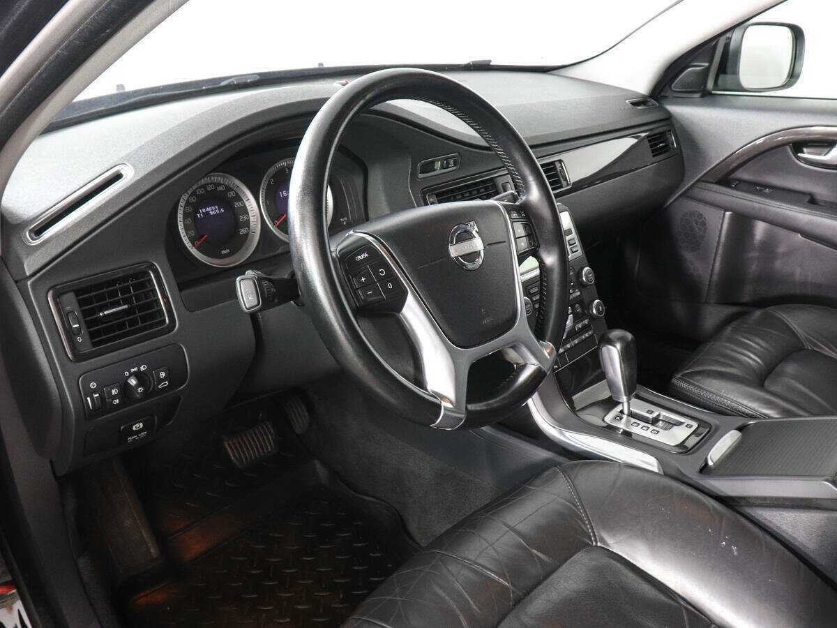 Volvo XC70 с пробегом — 2011 год. Фото: #8