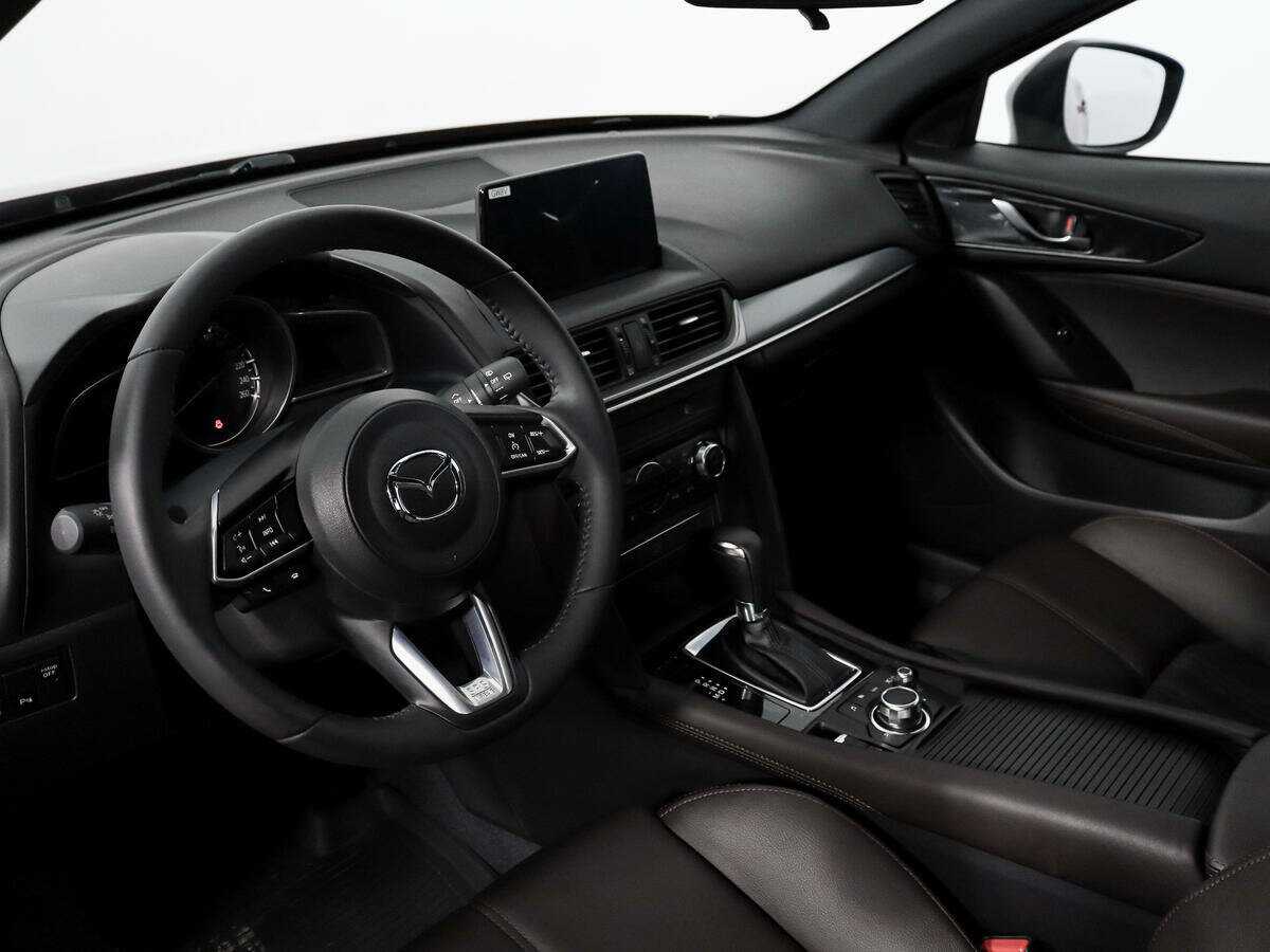 Mazda CX-4 с пробегом — 2023 год. Фото: #6