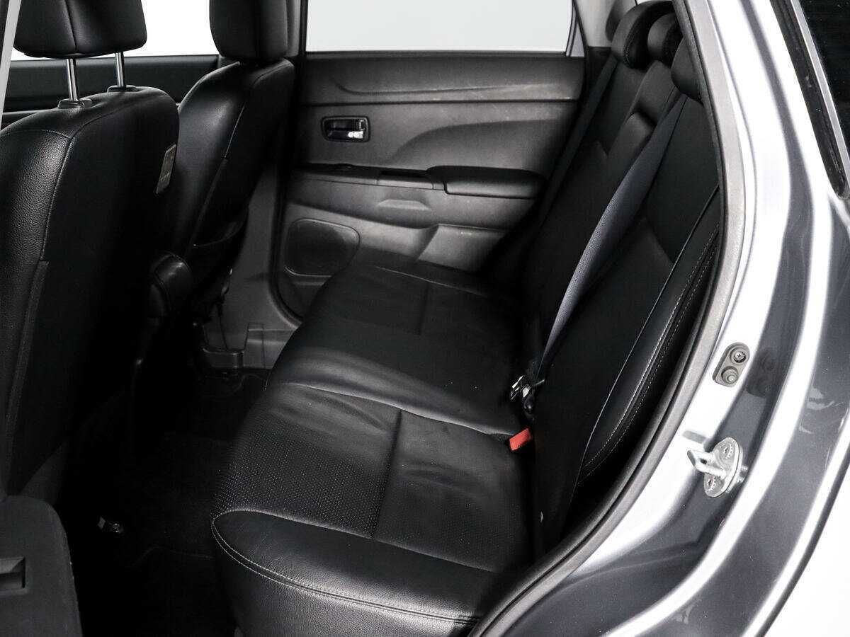 Mitsubishi ASX с пробегом — 2012 год. Фото: #10