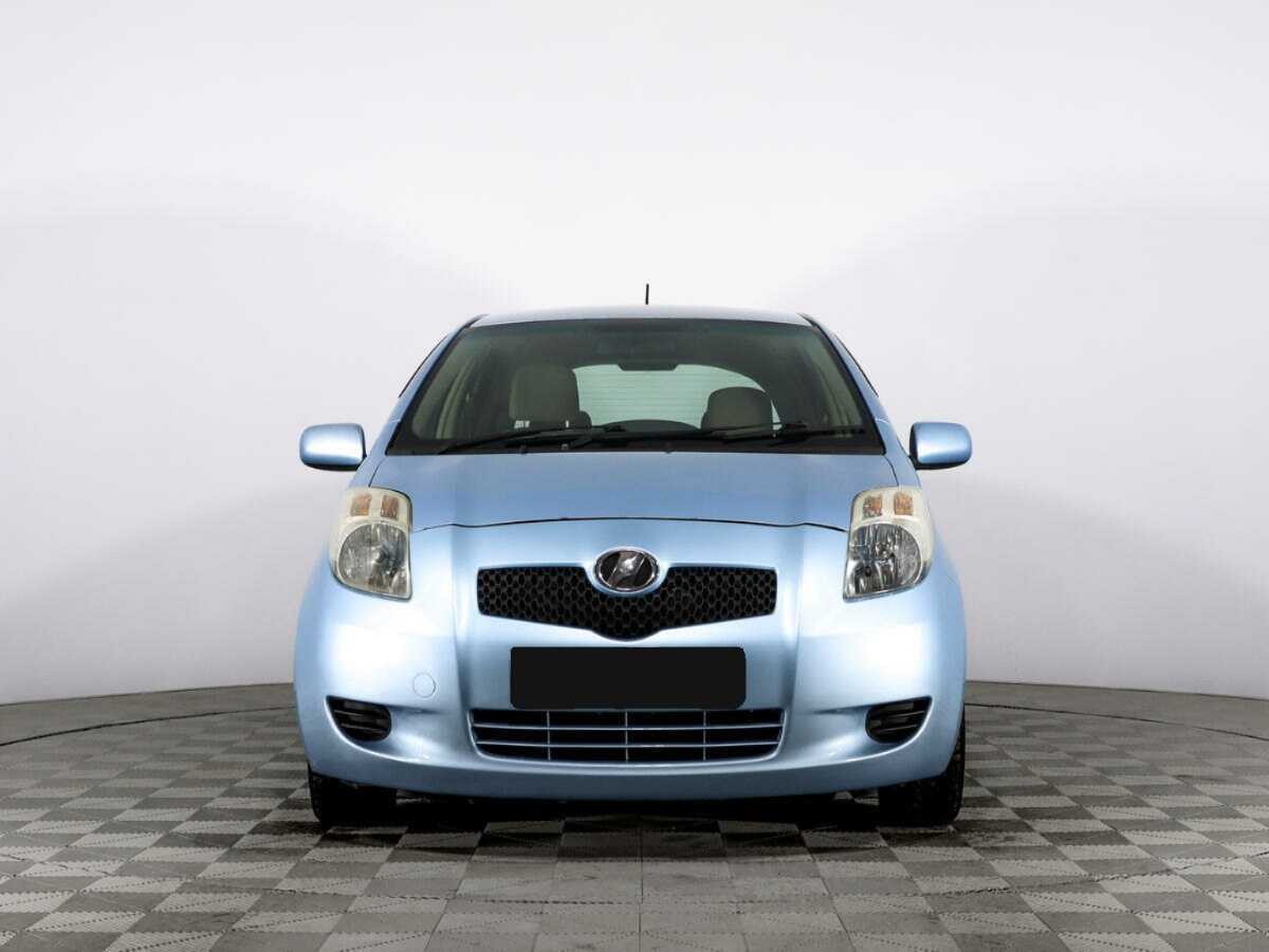 Toyota Vitz с пробегом — 2005 год. Фото: #1
