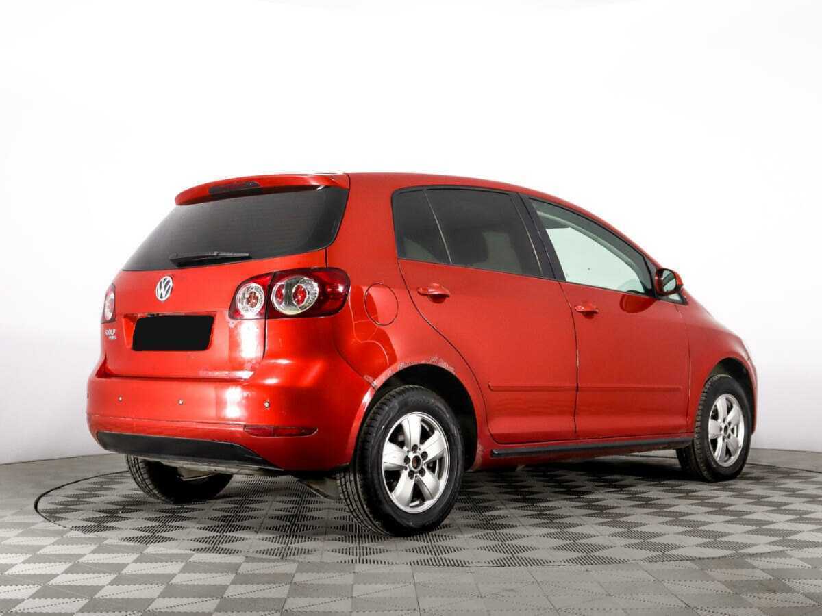 Volkswagen Golf Plus с пробегом — 2009 год. Фото: #4