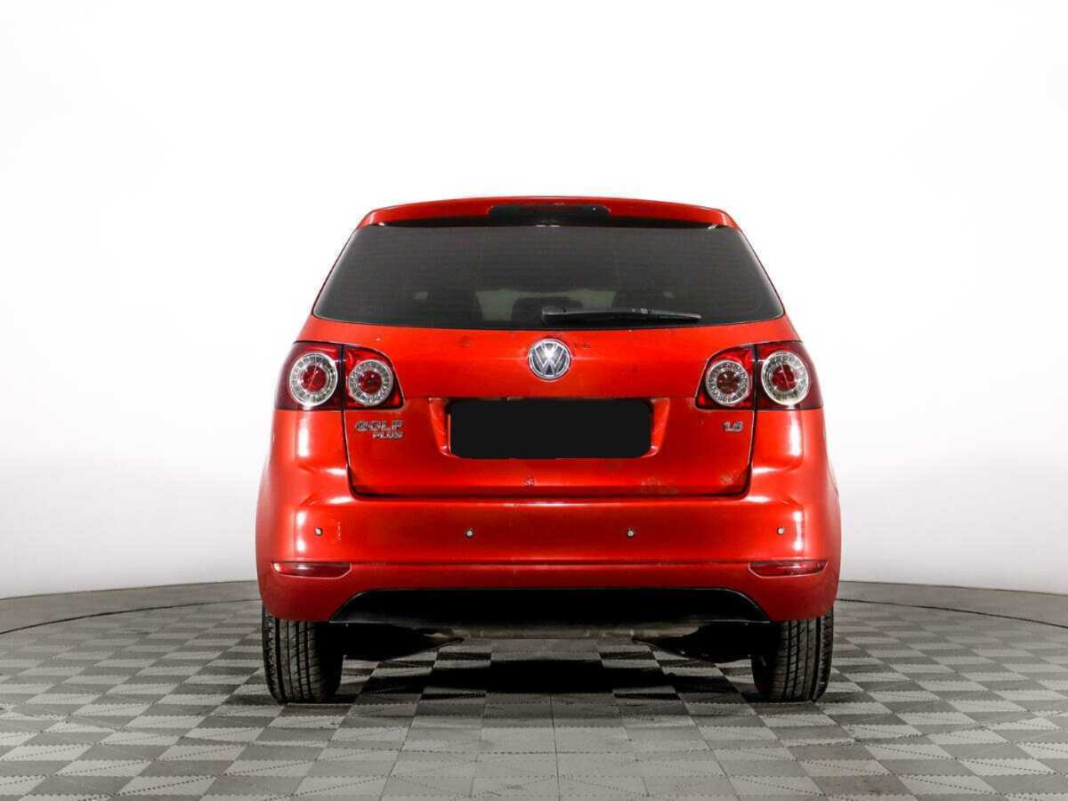 Volkswagen Golf Plus с пробегом — 2009 год. Фото: #5