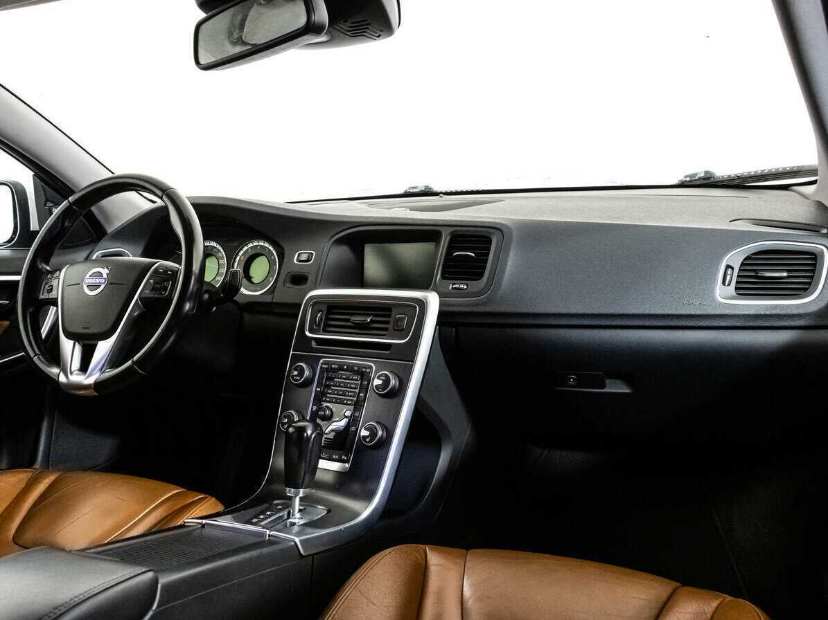 Volvo S60 с пробегом — 2010 год. Фото: #6