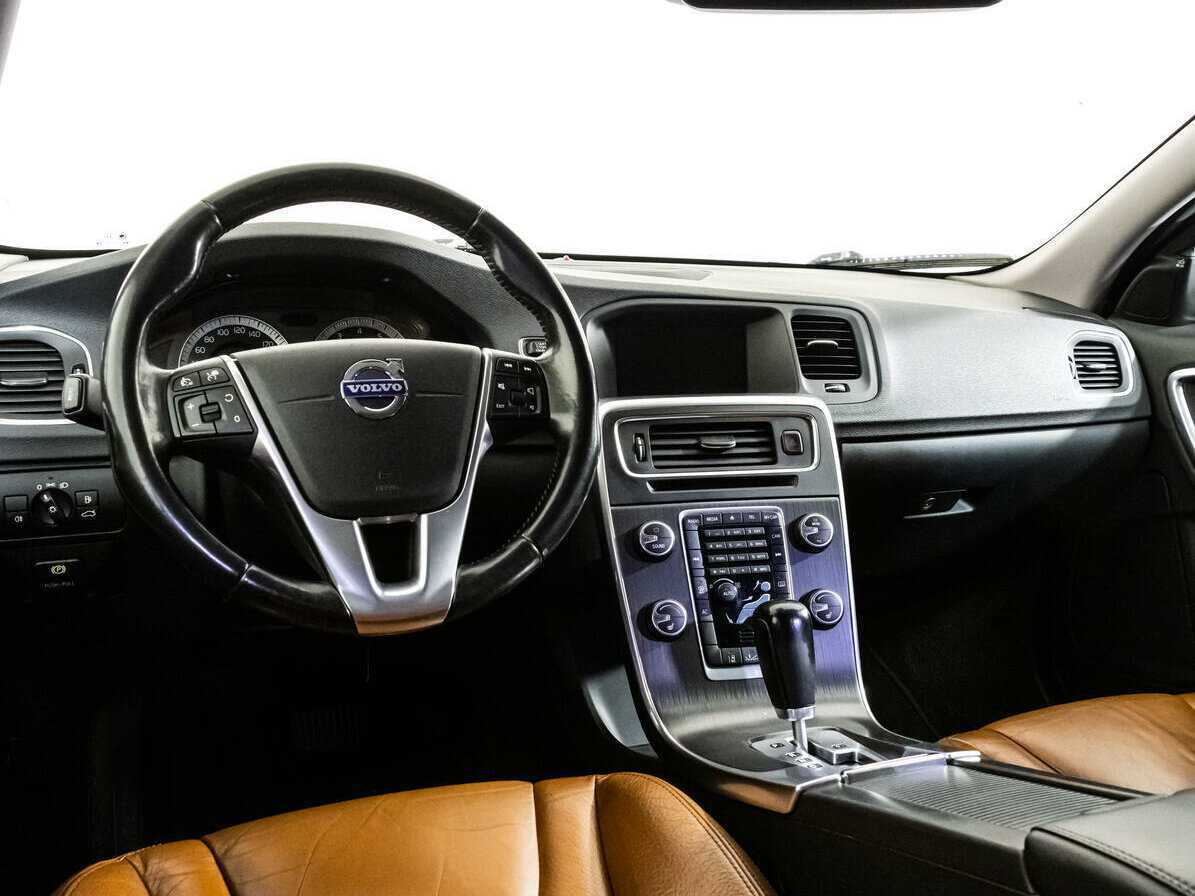 Volvo S60 с пробегом — 2010 год. Фото: #8